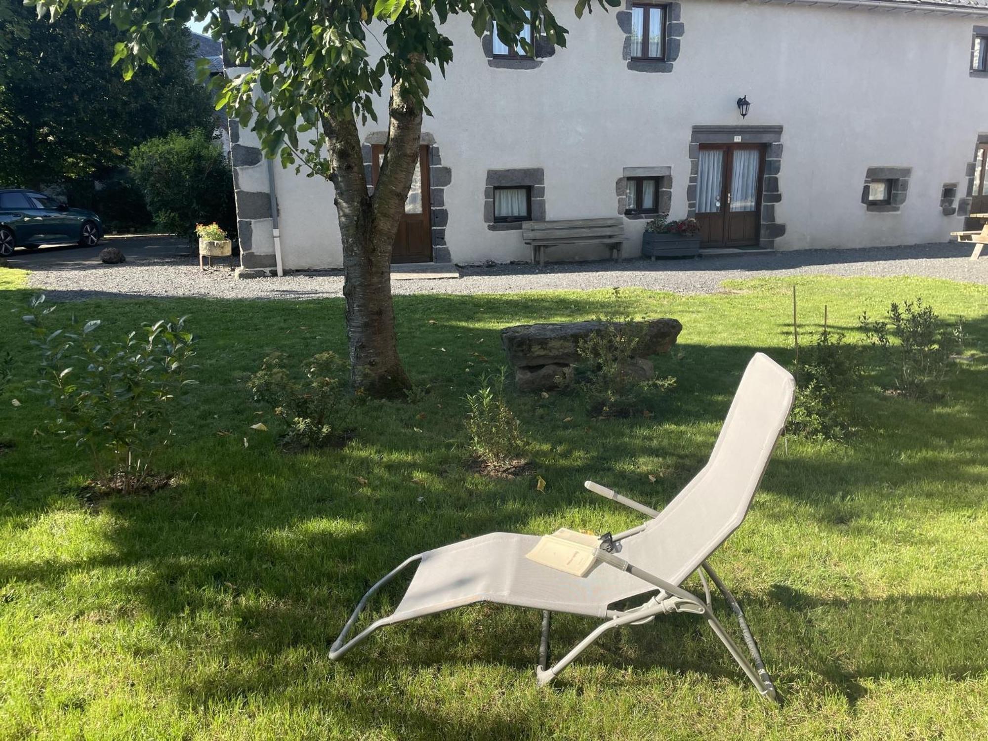 Gite Des Pierres De Barme Olby Экстерьер фото
